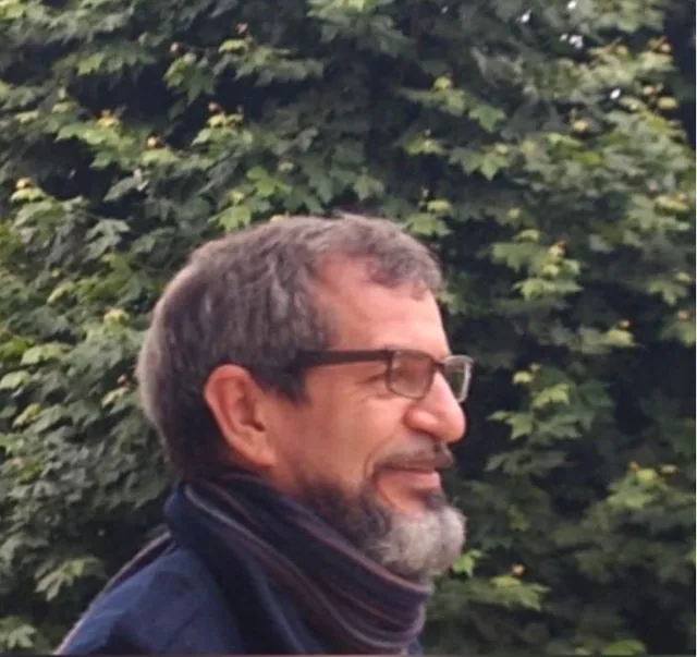 Décio Moraes — Psicólogo Clínico, pós-graduado em Psicanálise Clínica e Cultura